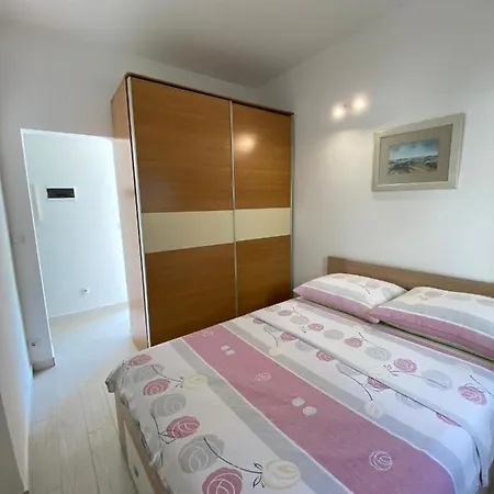 Apartman Cukar Ii * Пула