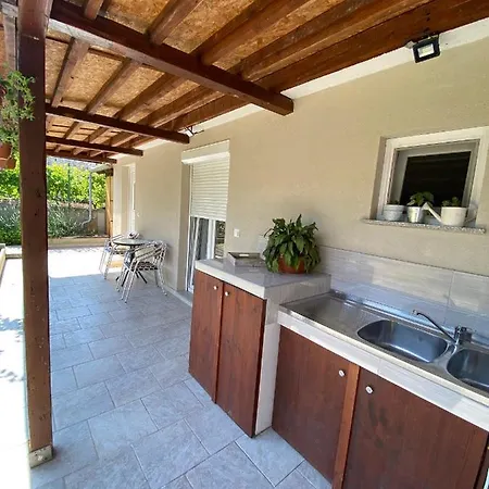 Appartamento Apartman Cukar Ii *